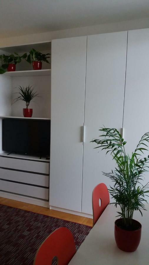 Apartments Abelija ザグレブ エクステリア 写真